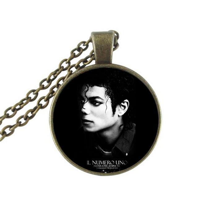 Necklace Michael Jackson 5973539