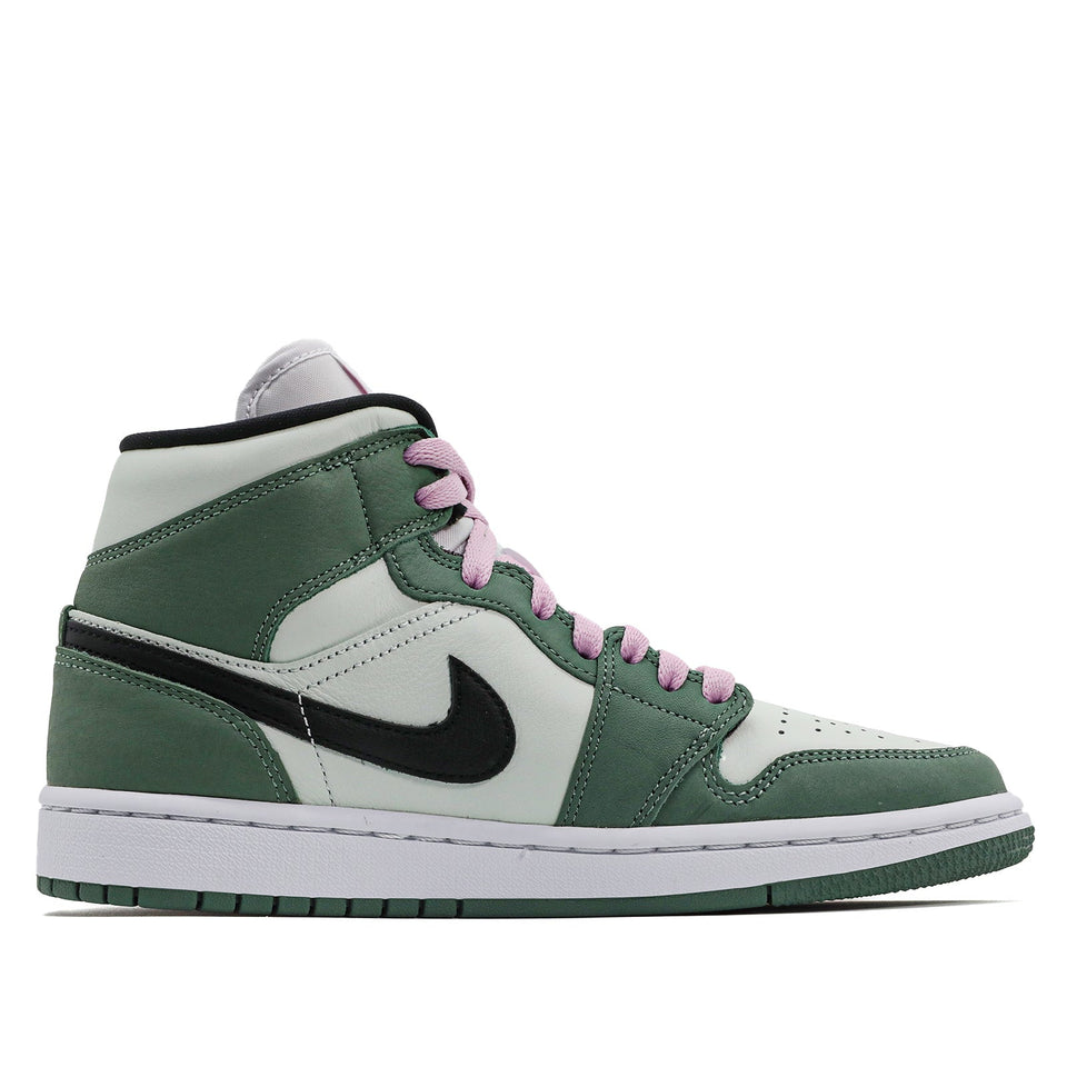 Womens WMNS Air Jordan 1 Mid SE 'Dutch Green' Dutch Green (W) CZ0774-300 01