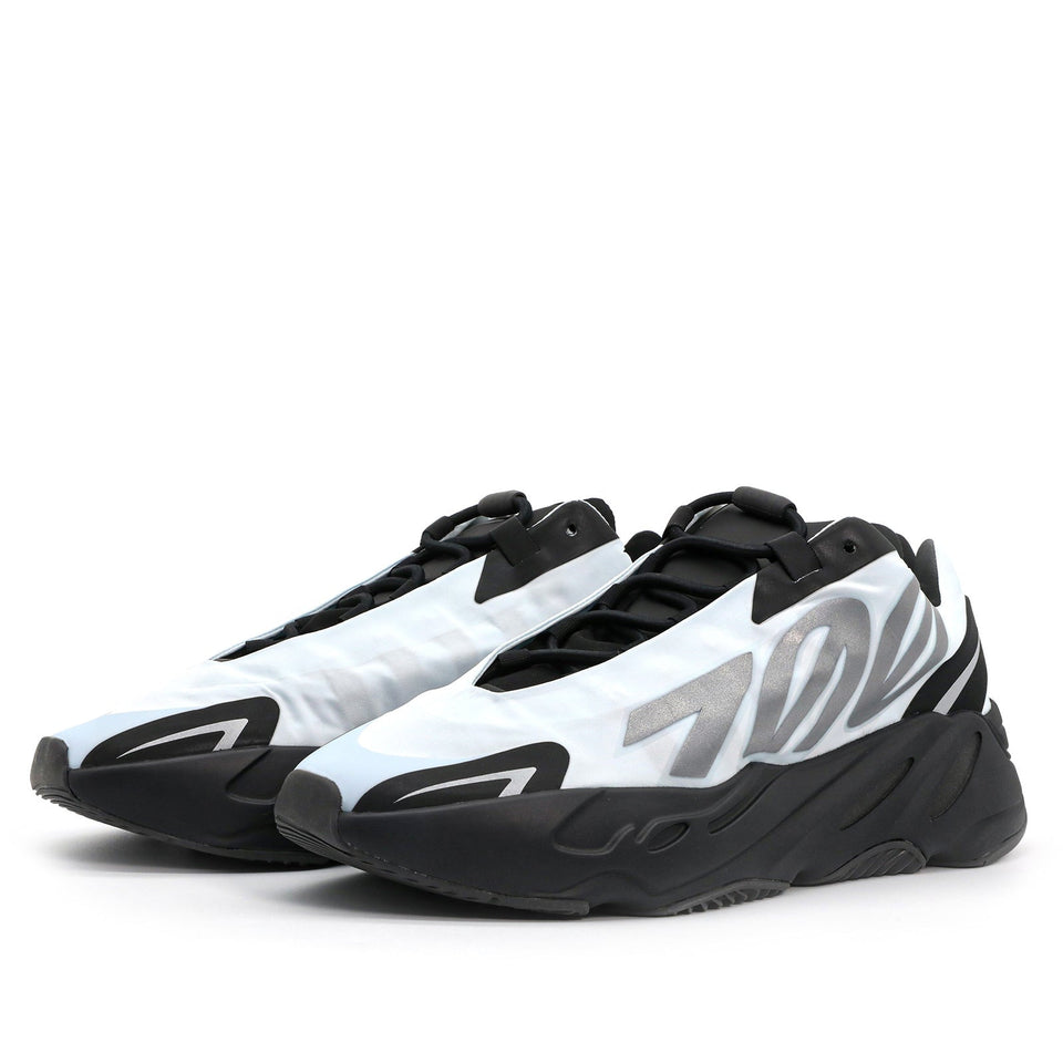 Adidas Yeezy Boost 700 Blue Tint GZ0711 01
