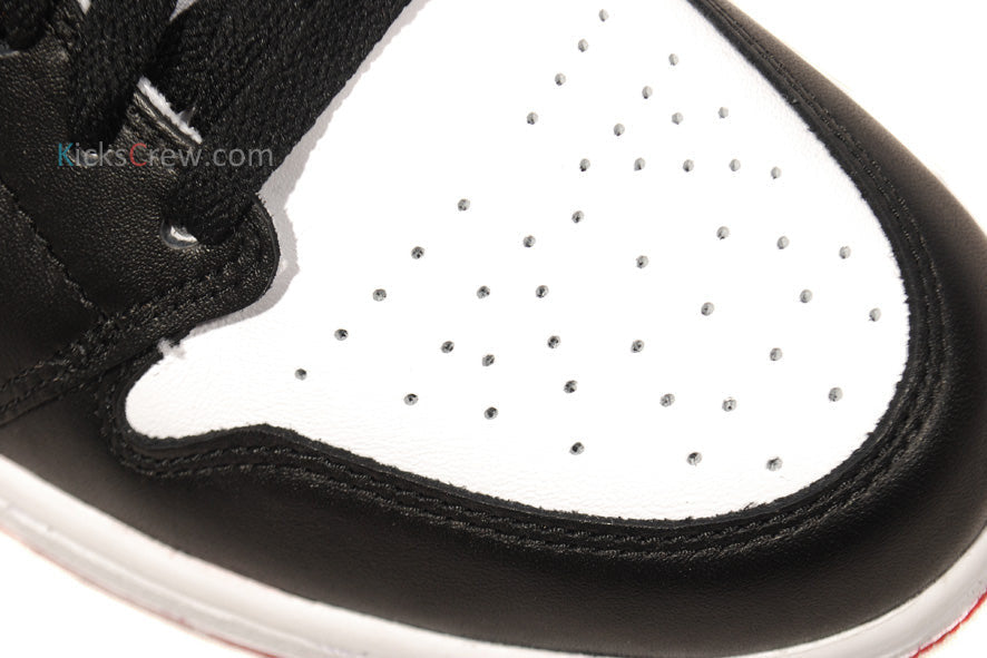 Nike Air Jordan 1 Retro High OG Black Toe 555088-184 01