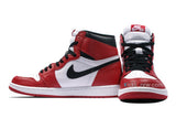 Nike Air Jordan 1 Retro High OG Chicago 555088-101 01
