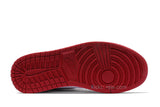 Nike Air Jordan 1 Retro High OG Chicago 555088-101 01
