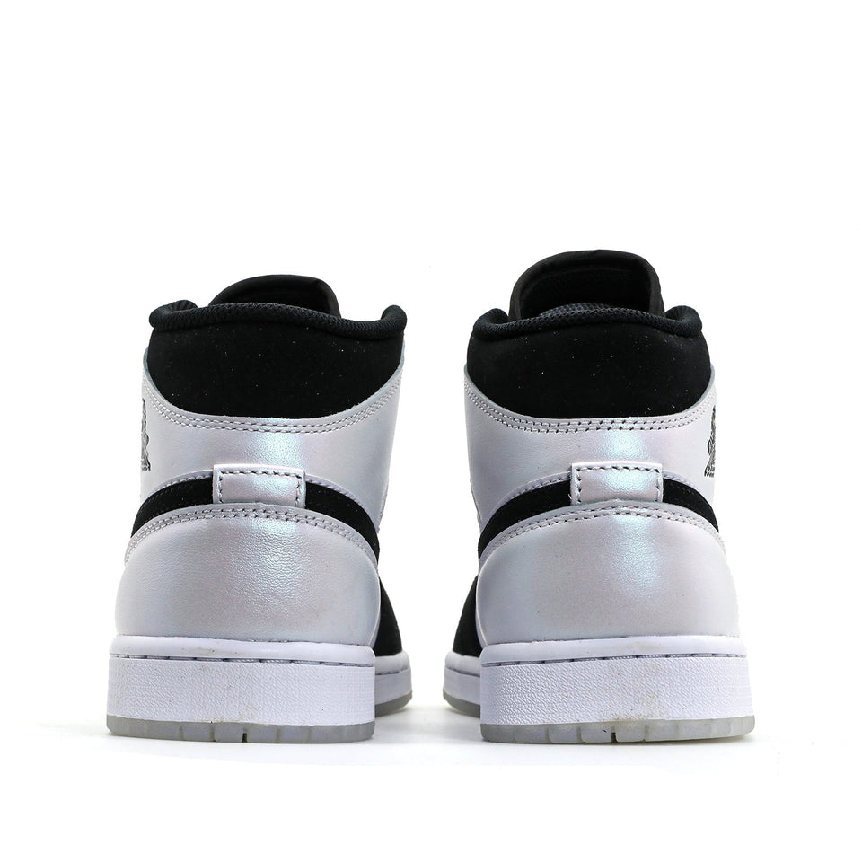 Air Jordan 1 Mid \Diamond Shorts\ Diamond Shorts DH6933-100 01