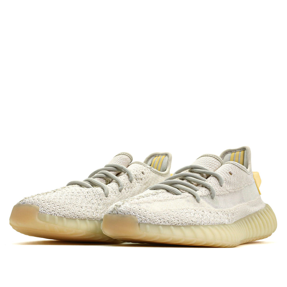 Adidas Aidias Yeezy Boost 350 V2 Light GY3438 01