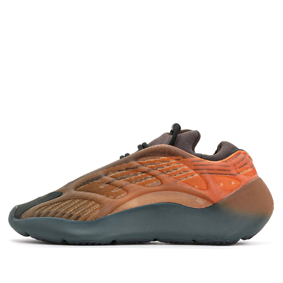 Adidas Yeezy 700 V3 Copper Fade GY4109 01