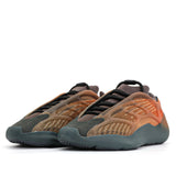 Adidas Yeezy 700 V3 Copper Fade GY4109 01