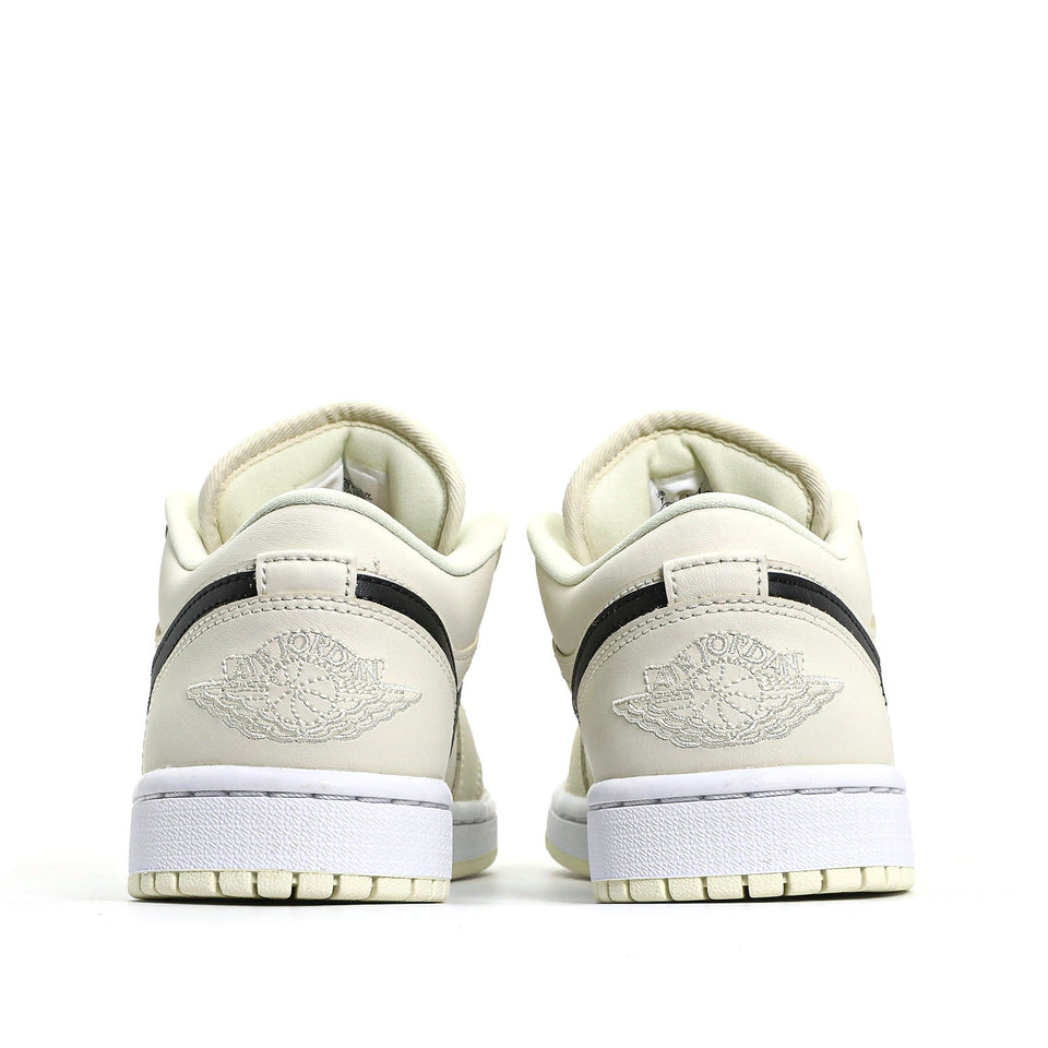 Air Jordan 1 Low Coconut Milk DC0774-121 01
