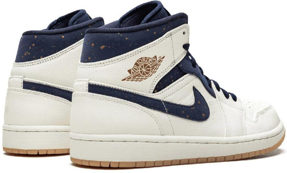Nike Air Jordan 1 Mid 'Jeter' Sail/Bronze-College Navy AH6342-104 01