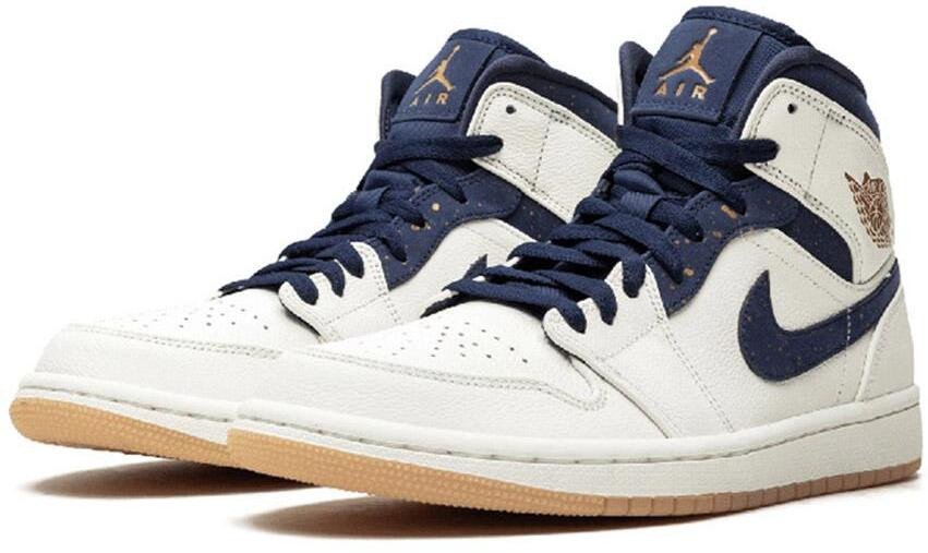 Nike Air Jordan 1 Mid 'Jeter' Sail/Bronze-College Navy AH6342-104 01