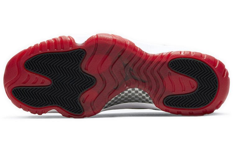 Nike Air Jordan 11 Retro Low Concord Bred AV2187-160 01
