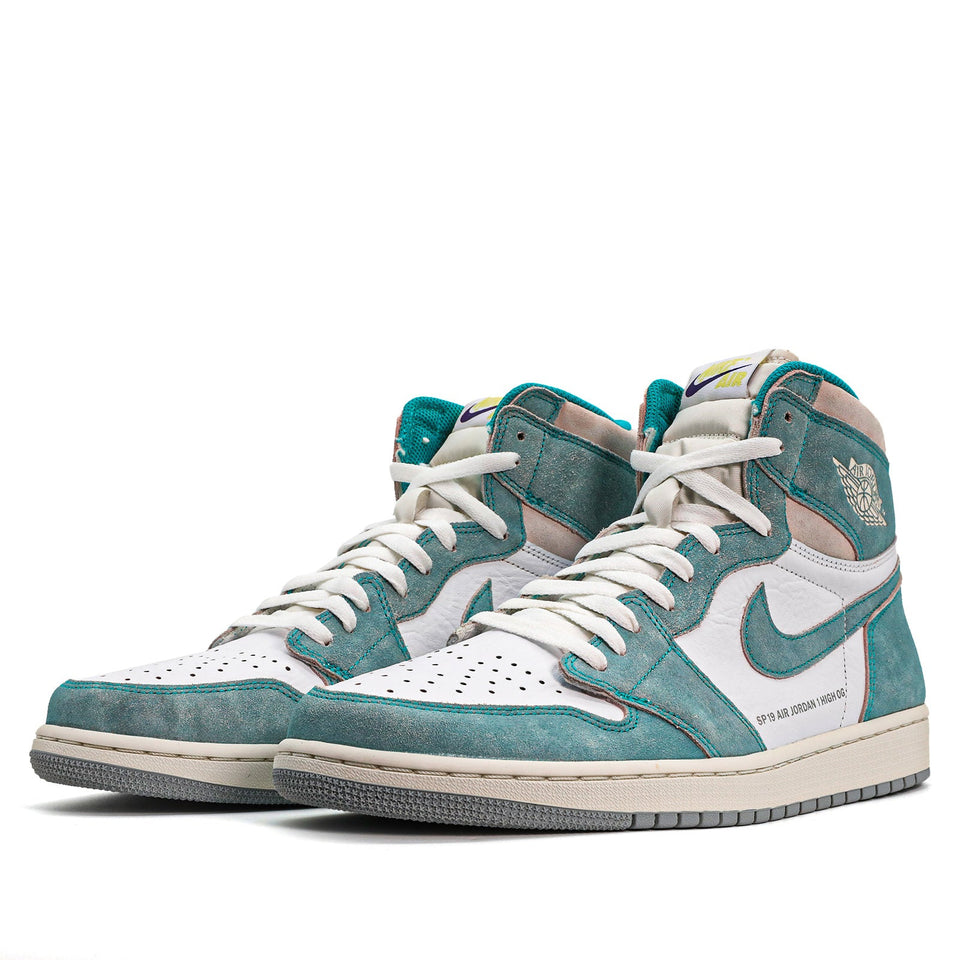 Nike Air Jordan 1 Retro High OG Turbo Green 555088-311 01