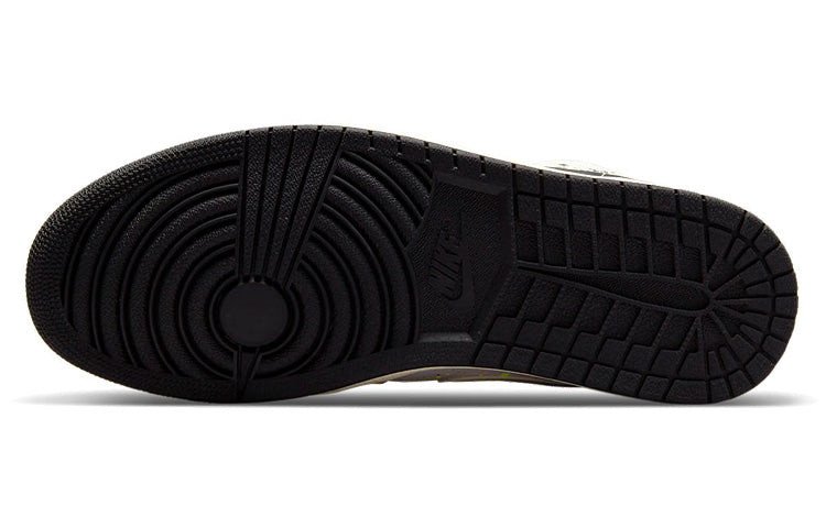 Nike Air Jordan 1 Low SE Brushstroke DM3528-100 01