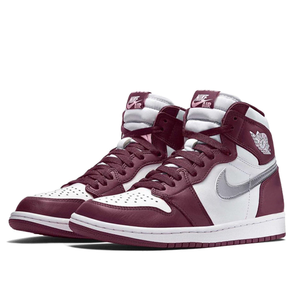 Nike Air Jordan 1 Retro High OG Bordeaux 555088-611 01