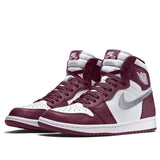 Nike Air Jordan 1 Retro High OG Bordeaux 555088-611 01