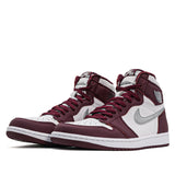 Nike Air Jordan 1 Retro High OG Bordeaux 555088-611 01