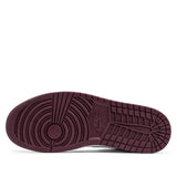 Nike Air Jordan 1 Retro High OG Bordeaux 555088-611 01