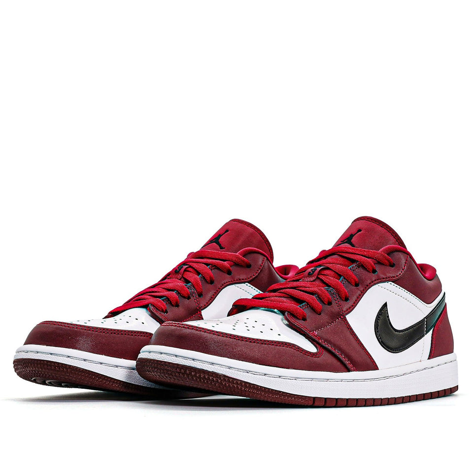 Nike Air Jordan 1 Low 'Noble Red' 553558-604 01
