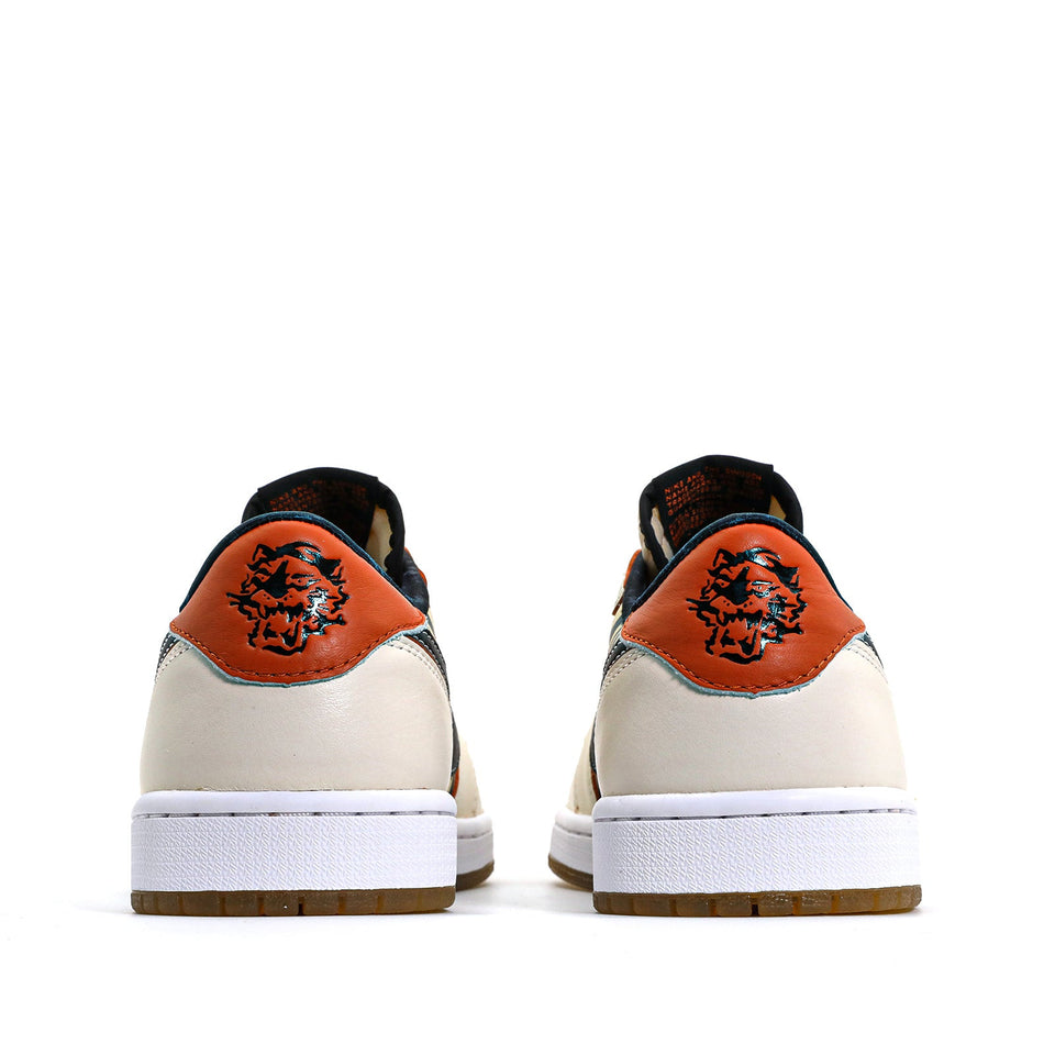 Nike Air Jordan 1 Retro Low OG DH6932-100 01