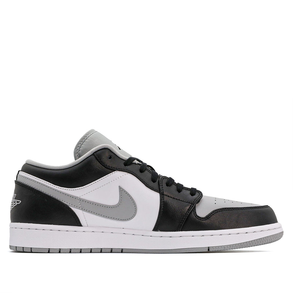 Nike Air Jordan 1 Low 'Smoke Grey' Black/Black/Light Smoke Grey/White 553558-039 01