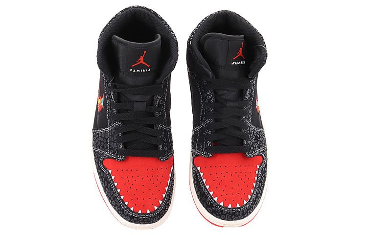 Nike Air Jordan 1 Mid SE Siempre Familia DN4904-001 01