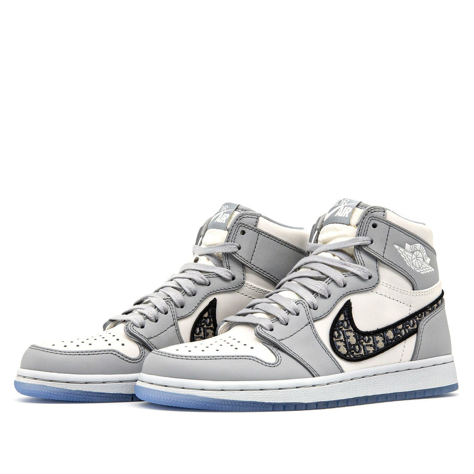 Nike Dior x Air Jordan 1 High OG Wolf Grey/Sail/Photon Dust/White CN8607-002 01