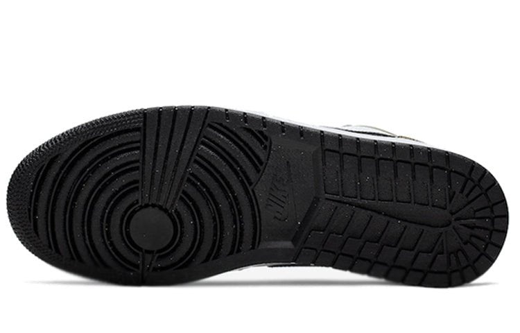 Nike Air Jordan 1 Low Gold Toe CQ9447-700 01