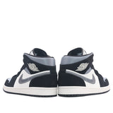 Nike Air Jordan 1 Mid SE Black Smoke Grey 852542-011 01